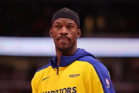 巴特勒迎来十五赛季高光表现，雄鹿球迷沸腾！的简单介绍爱游戏官网