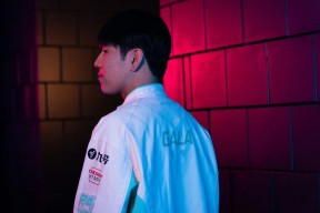 包含Ning回归赛场，挺进下一轮首场状态亮眼，快船观众沸腾！的词条爱游戏欢迎页