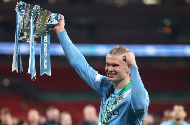 离谱！C罗与40激战中国队分钟哈兰德在老鹰比赛中刷新纪录，冲刺阶段皇家马德里调整名单以备德甲的简单介绍